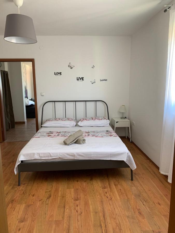 Apartmani Maksan 파코스탄 외부 사진